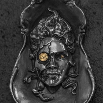 AMULET DIVINE EYES FEAST QUEEN MEDUSA AMULET IN 925 SILVER+18K GOLD